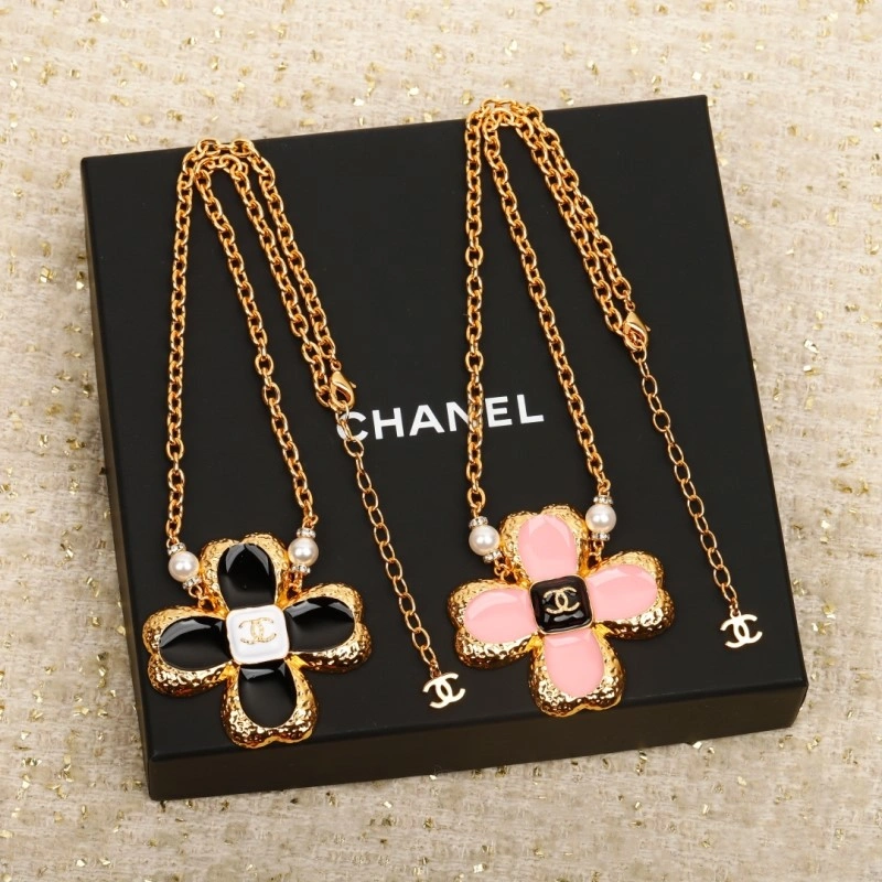 Sleek Chanel Necklaces 219181
