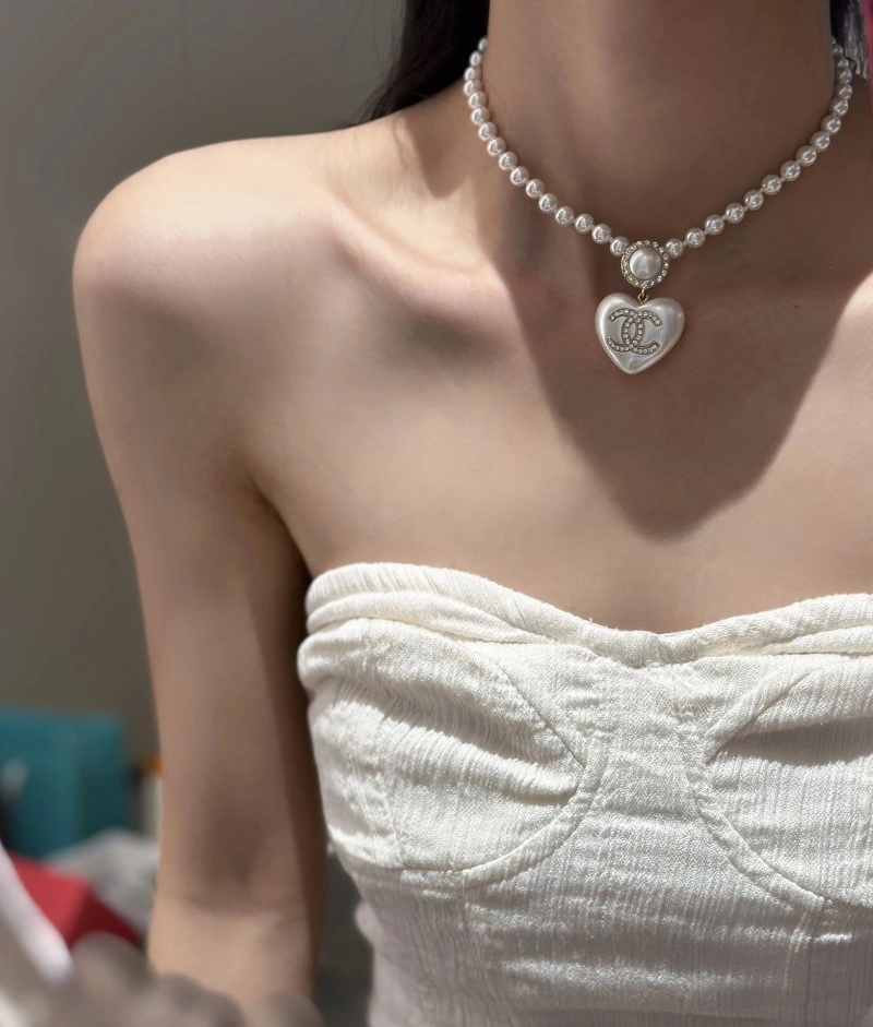 Chanel Necklaces Comfortable 219121