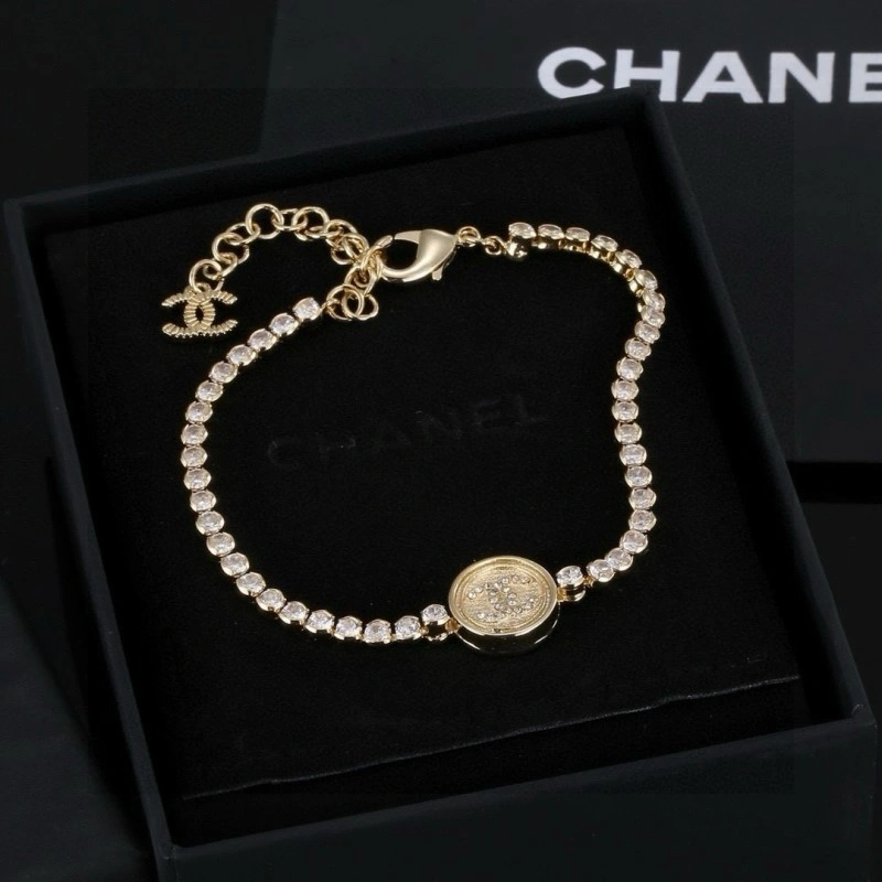 Versatile Chanel Necklaces 219092