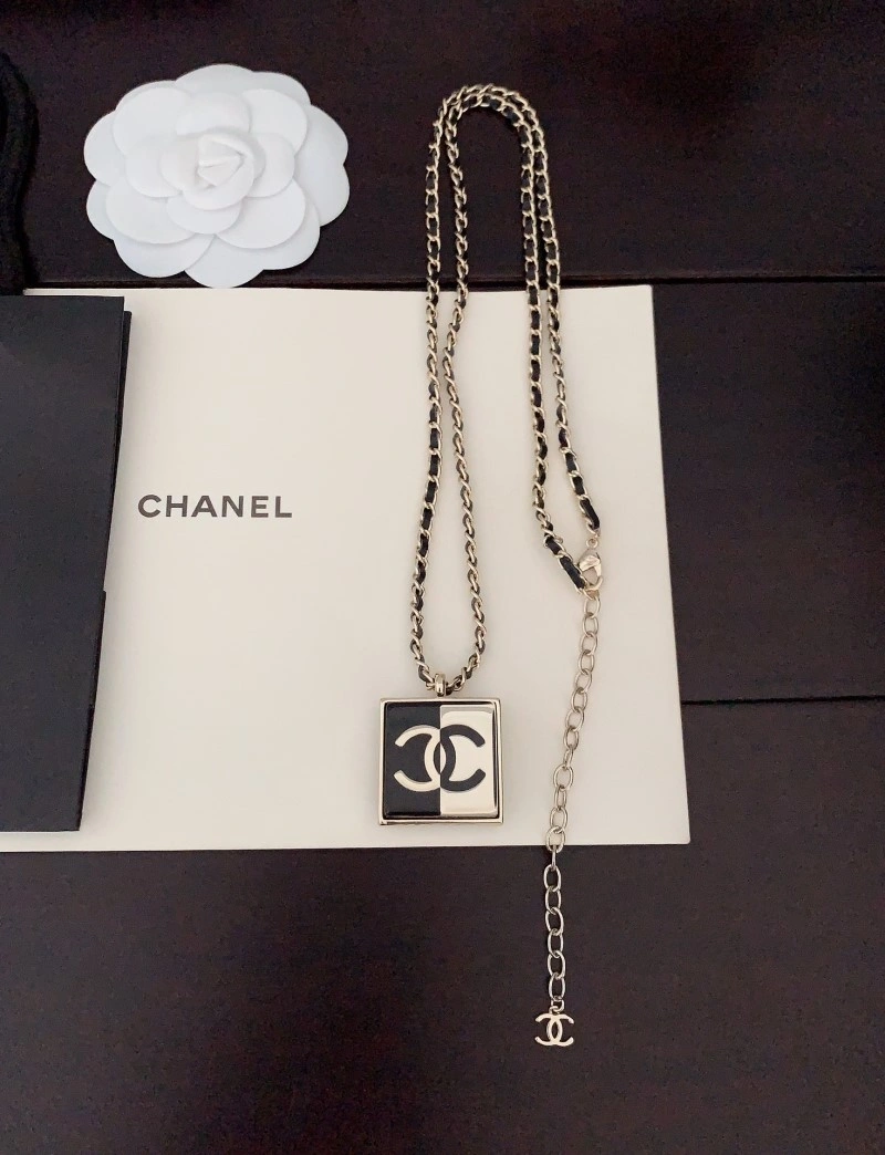 Chanel Necklaces Stylish 219094