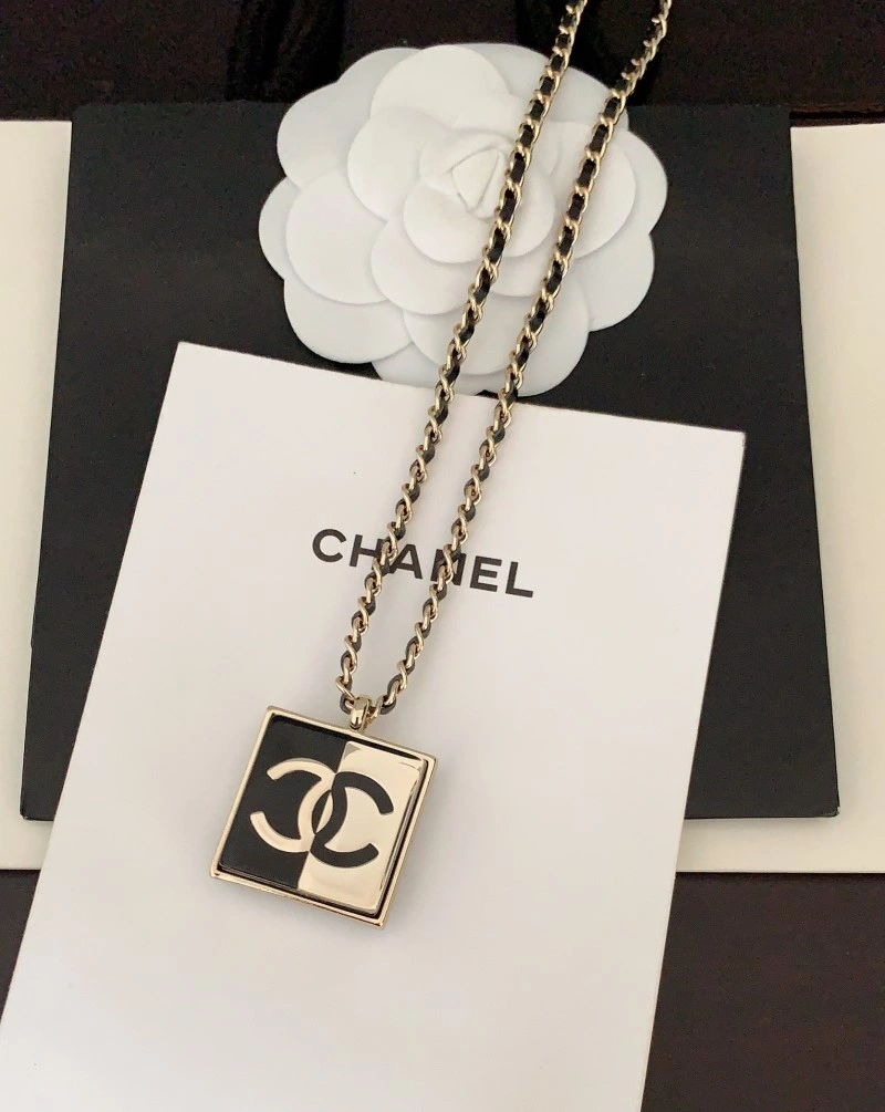 Chanel Necklaces Stylish 219094