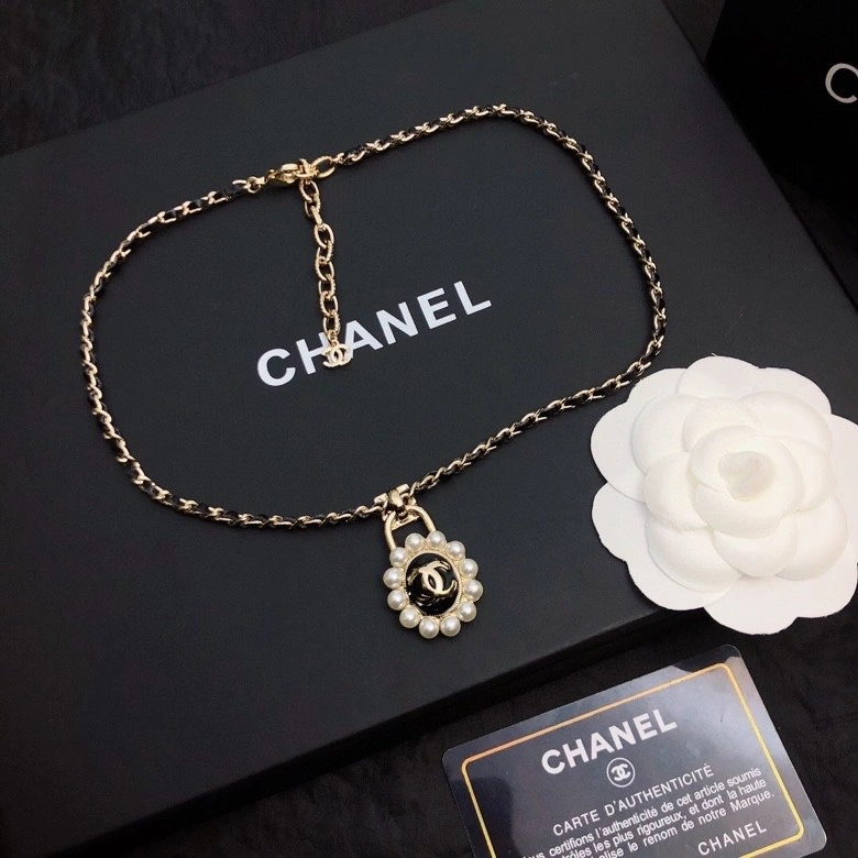Chanel Necklaces Modern 219098
