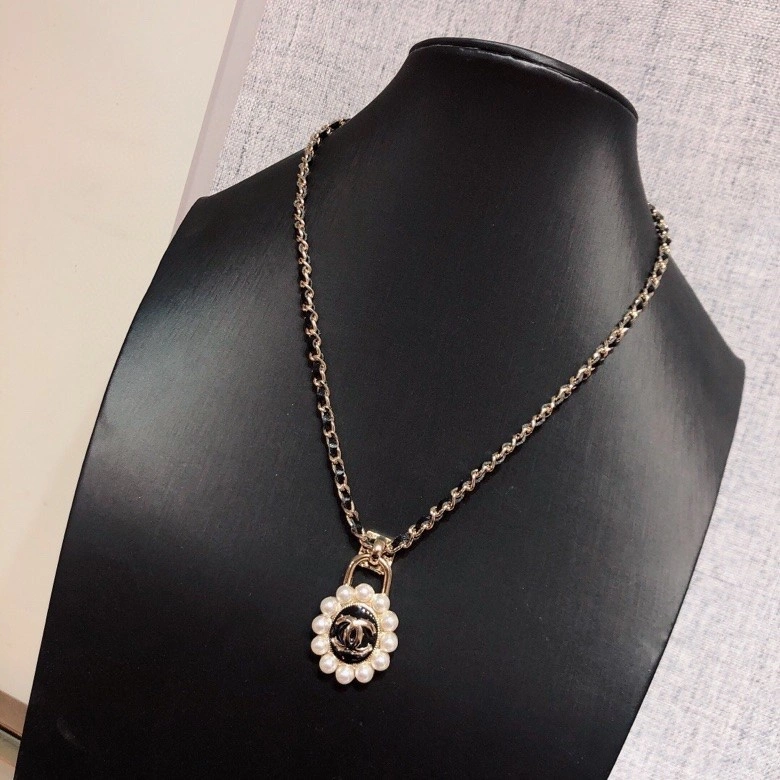 Chanel Necklaces Modern 219098