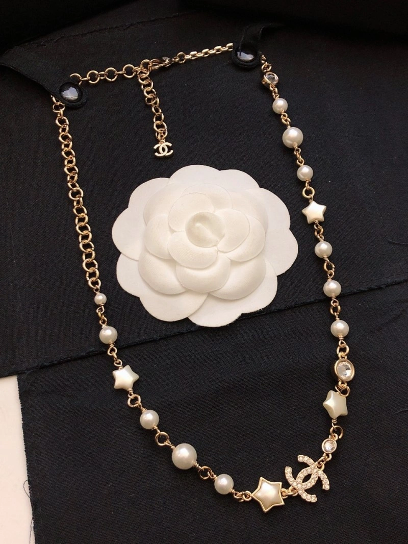 Sophisticated Chanel Necklaces 219091
