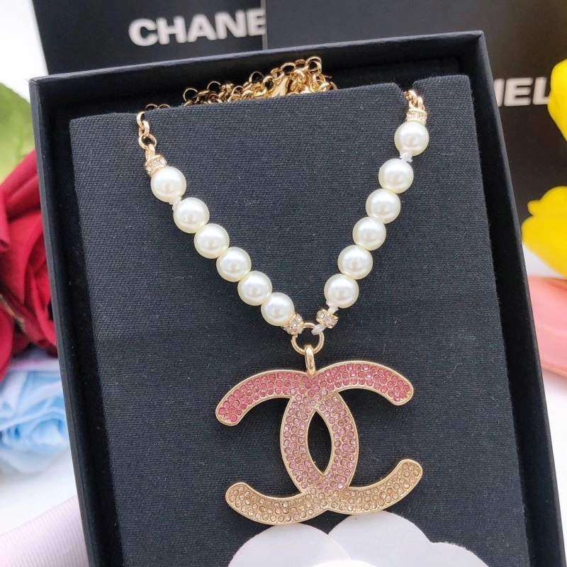 Chanel Necklaces ModernLook 219081