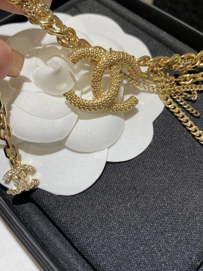Bold Chanel Necklaces 219084