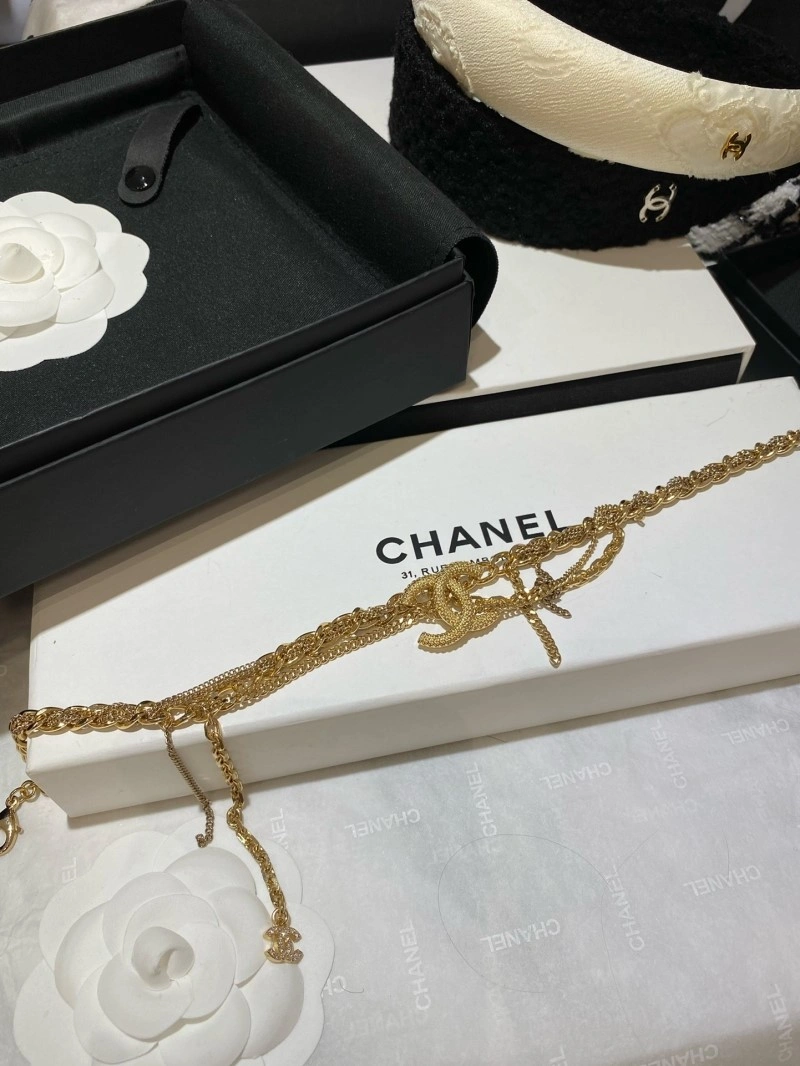 Bold Chanel Necklaces 219084