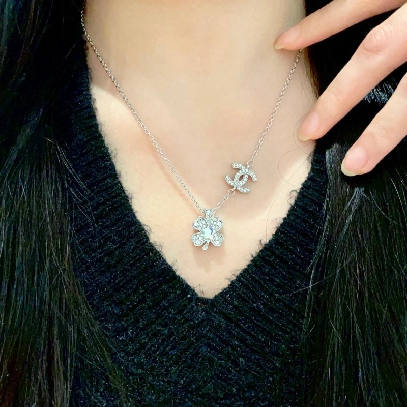 Chanel Necklaces Unique 219075