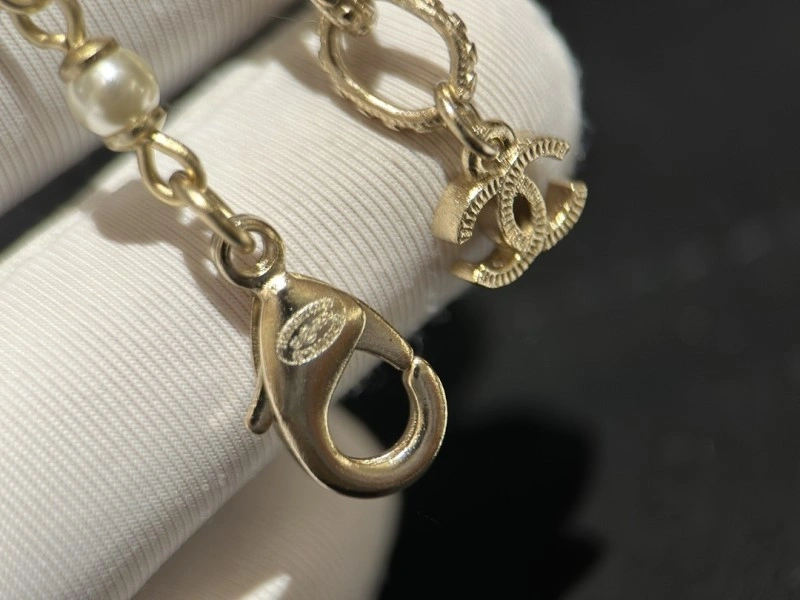 Chanel Necklaces ModernLook 219080