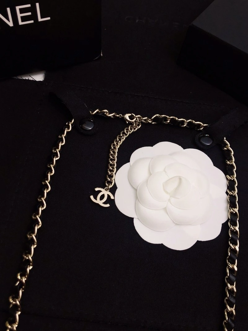 Sophisticated Chanel Necklaces 219057