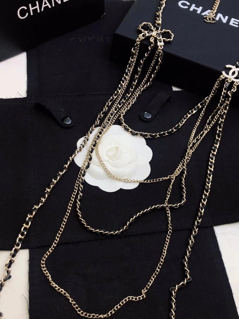 Sophisticated Chanel Necklaces 219057