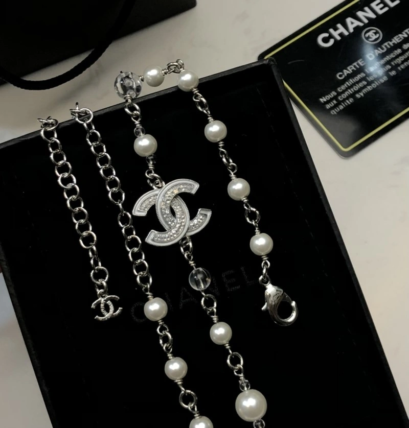 Supportive Chanel Necklaces 219056