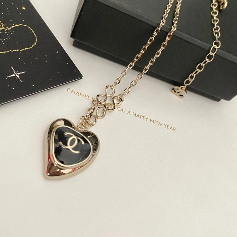 Chanel Necklaces Packable 219050