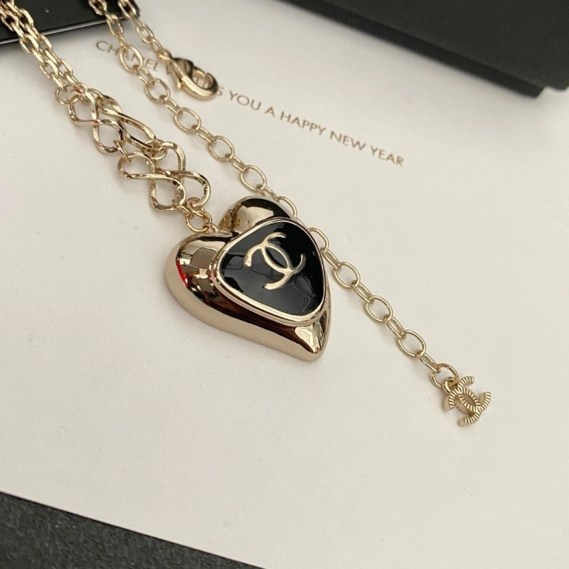 Chanel Necklaces Packable 219050