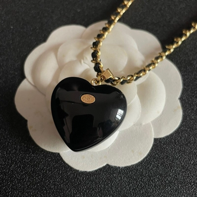Chanel Necklaces Colorful 219076
