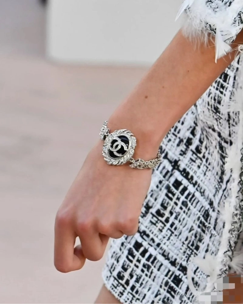 Chanel Necklaces UrbanChic 219039