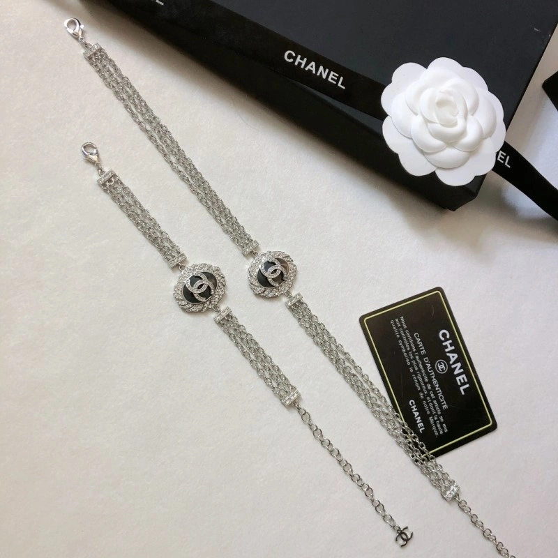 Chanel Necklaces UrbanChic 219039