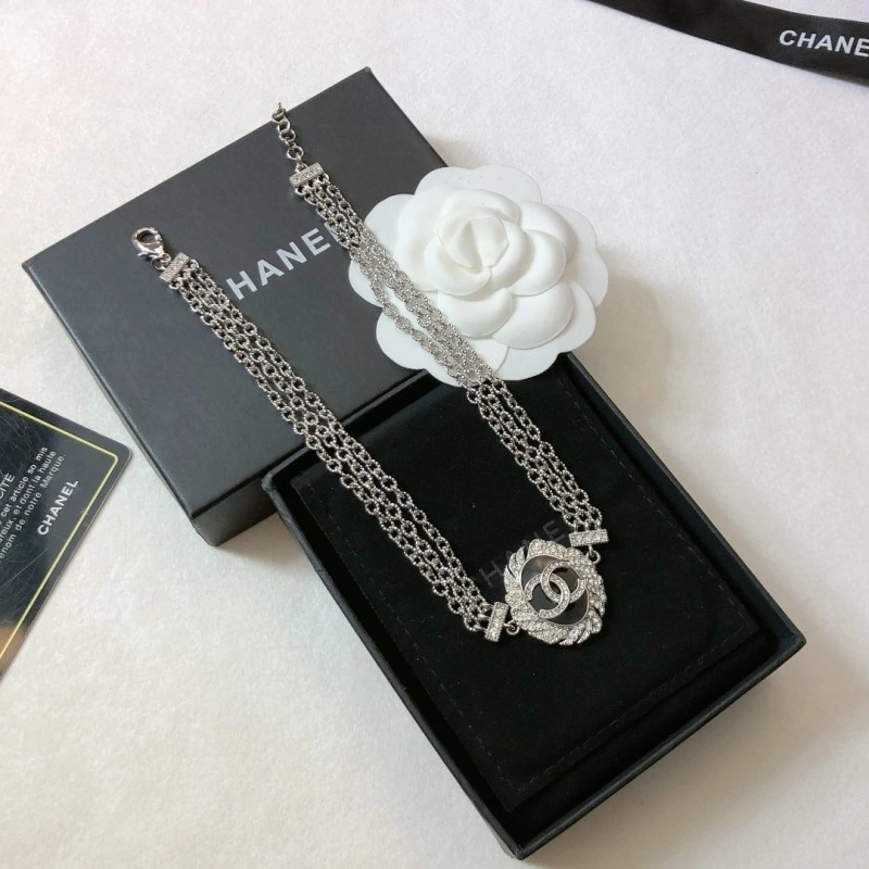 Chanel Necklaces UrbanChic 219039