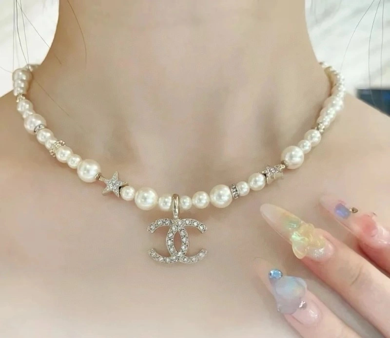 Refined Chanel Necklaces 219033