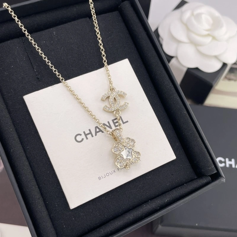 Tailored Chanel Necklaces 219016
