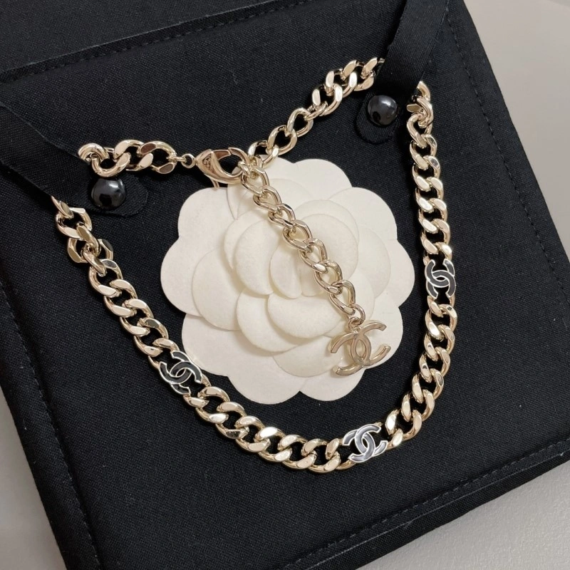 Chanel Necklaces SmoothTexture 219079