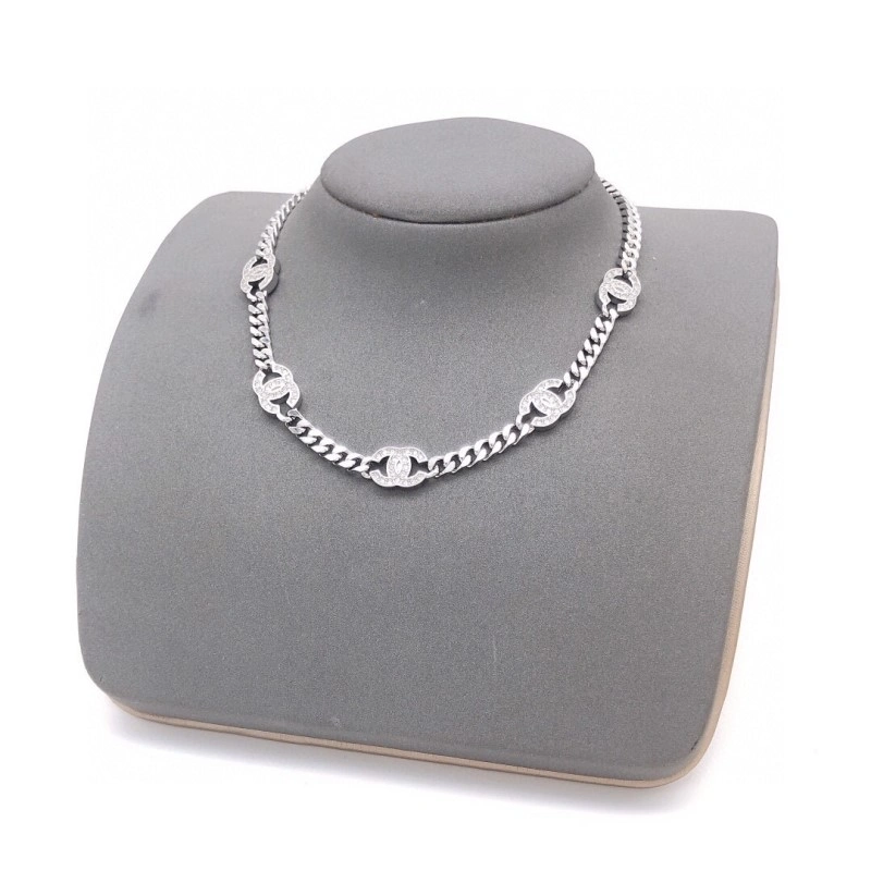 Compact Chanel Necklaces 219009