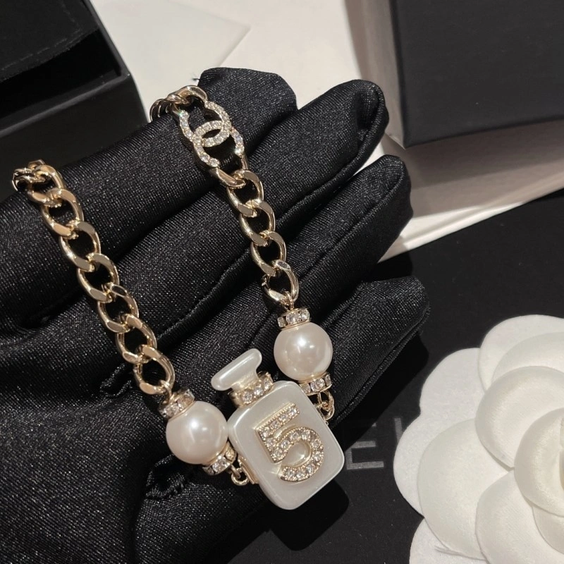 Chanel Necklaces Sustainable 218979