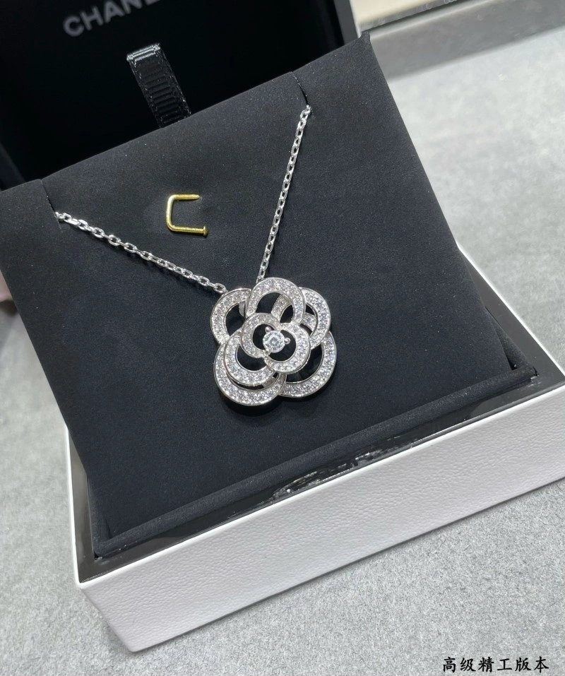 Original Chanel Necklaces 218973