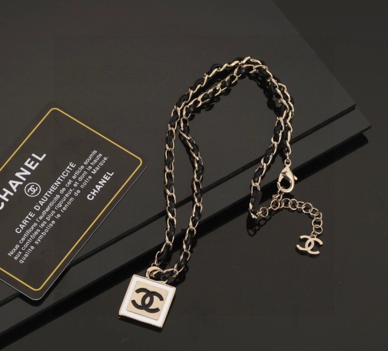 Chanel Necklaces Versatile 218947