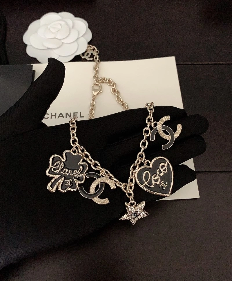 Chanel Necklaces Lightweight 218950