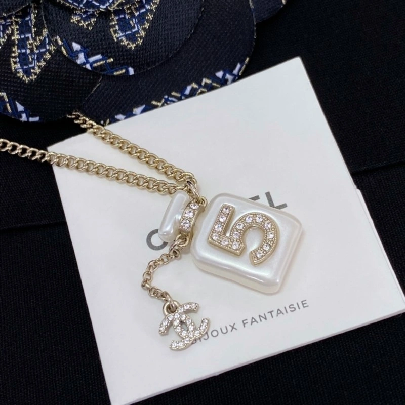 SoftTouch Chanel Necklaces 218922
