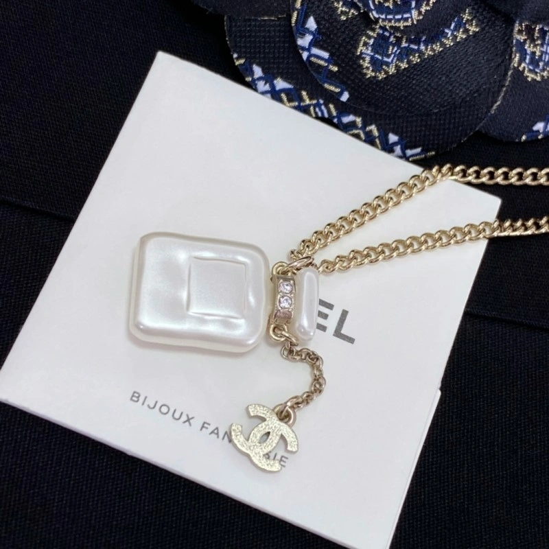SoftTouch Chanel Necklaces 218922
