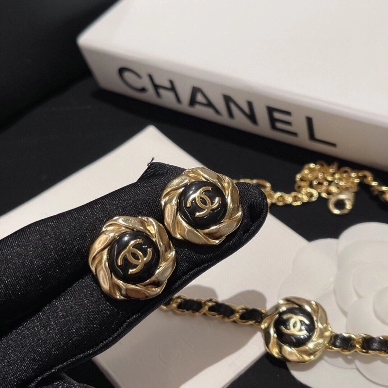 Chanel Necklaces Versatile 218933
