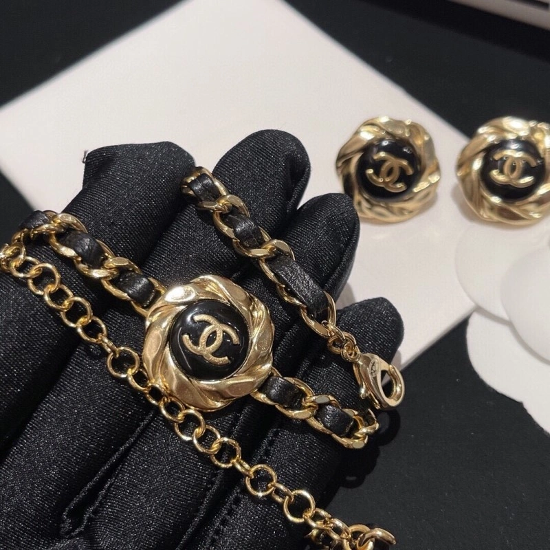 Chanel Necklaces Versatile 218933
