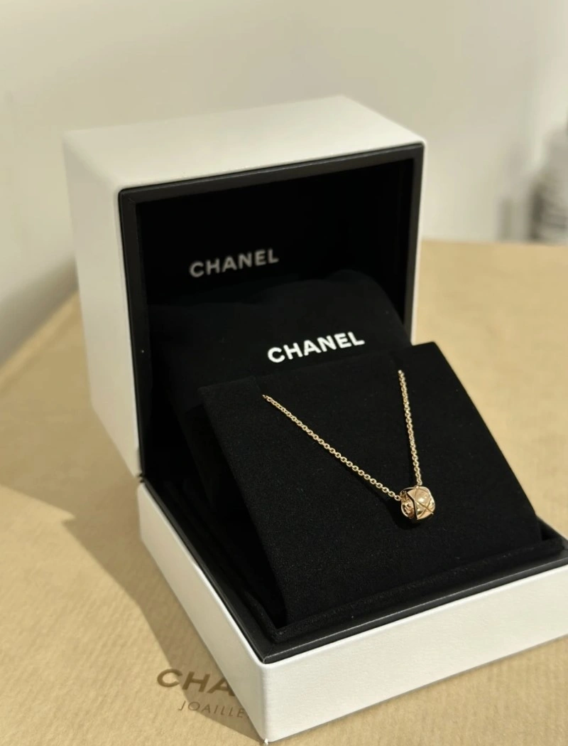 TravelReady Chanel Necklaces 218915
