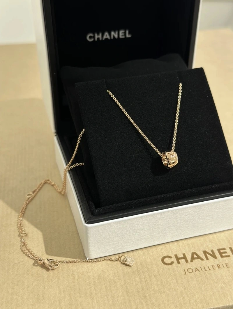 TravelReady Chanel Necklaces 218915