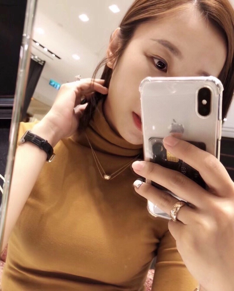 Effortless Chanel Necklaces 218923