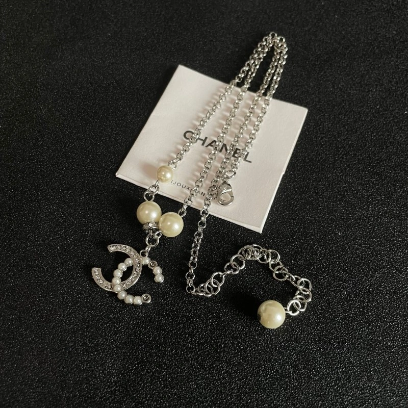 Chanel Necklaces Snug 218929