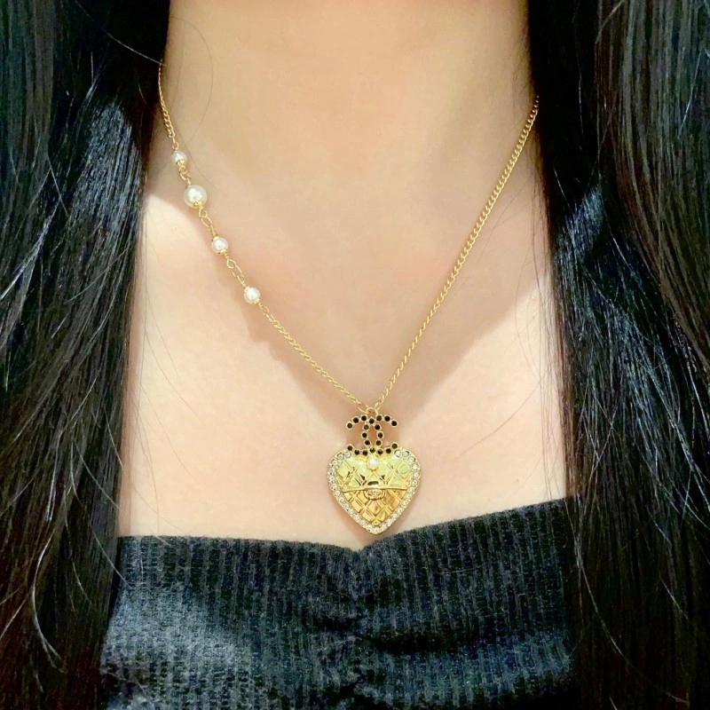 Chanel Necklaces HighQuality 218908