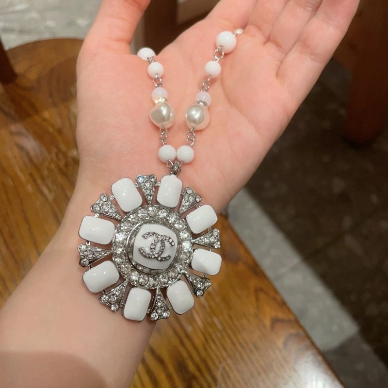 MoistureWicking Chanel Necklaces 218898