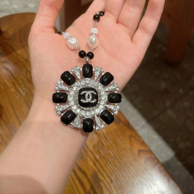 Lightweight Chanel Necklaces 218917