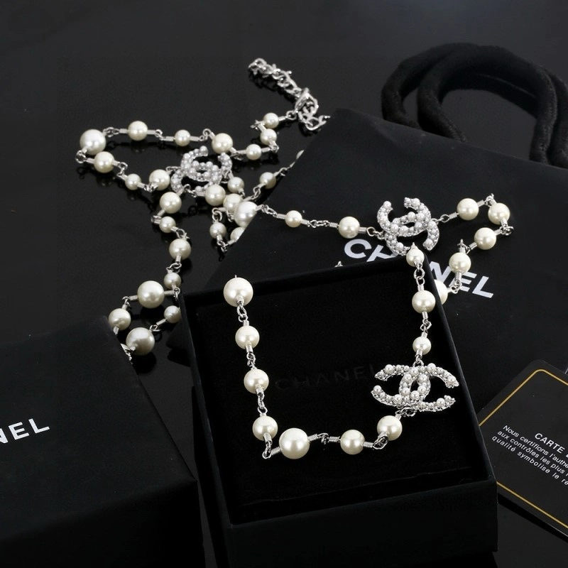 Bold Chanel Necklaces 218972