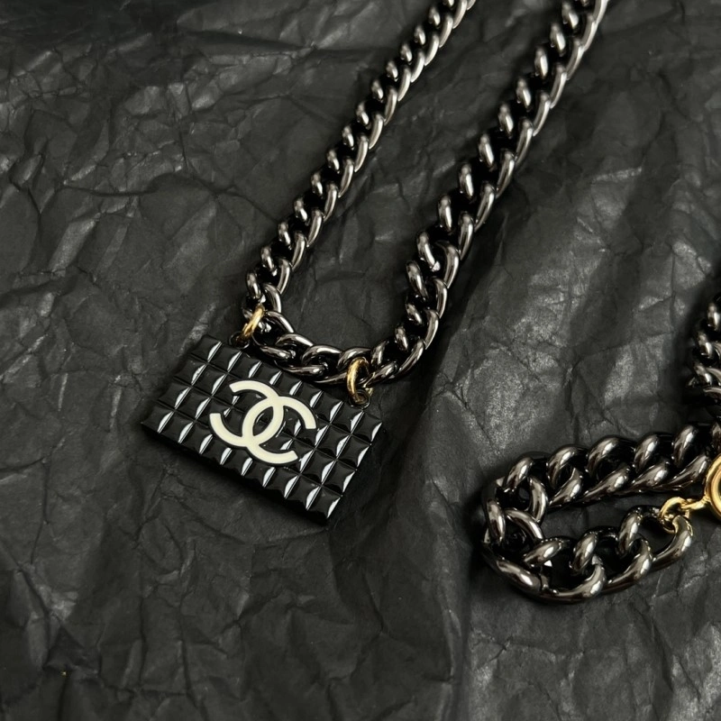 Chanel Necklaces Resilient 218911