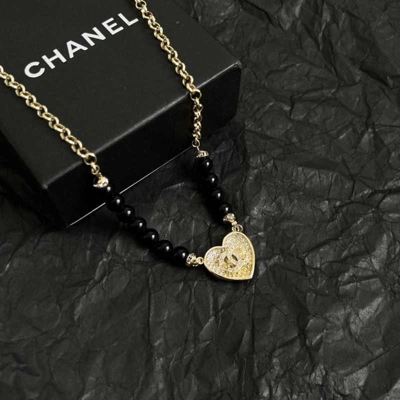 Chanel Necklaces Bright 218906