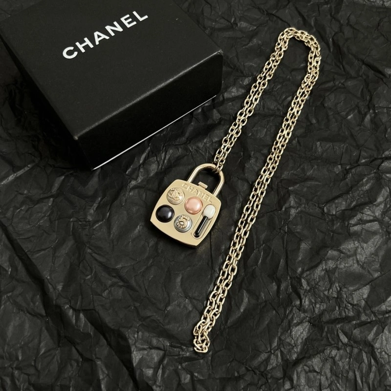 WellDesigned Chanel Necklaces 218903