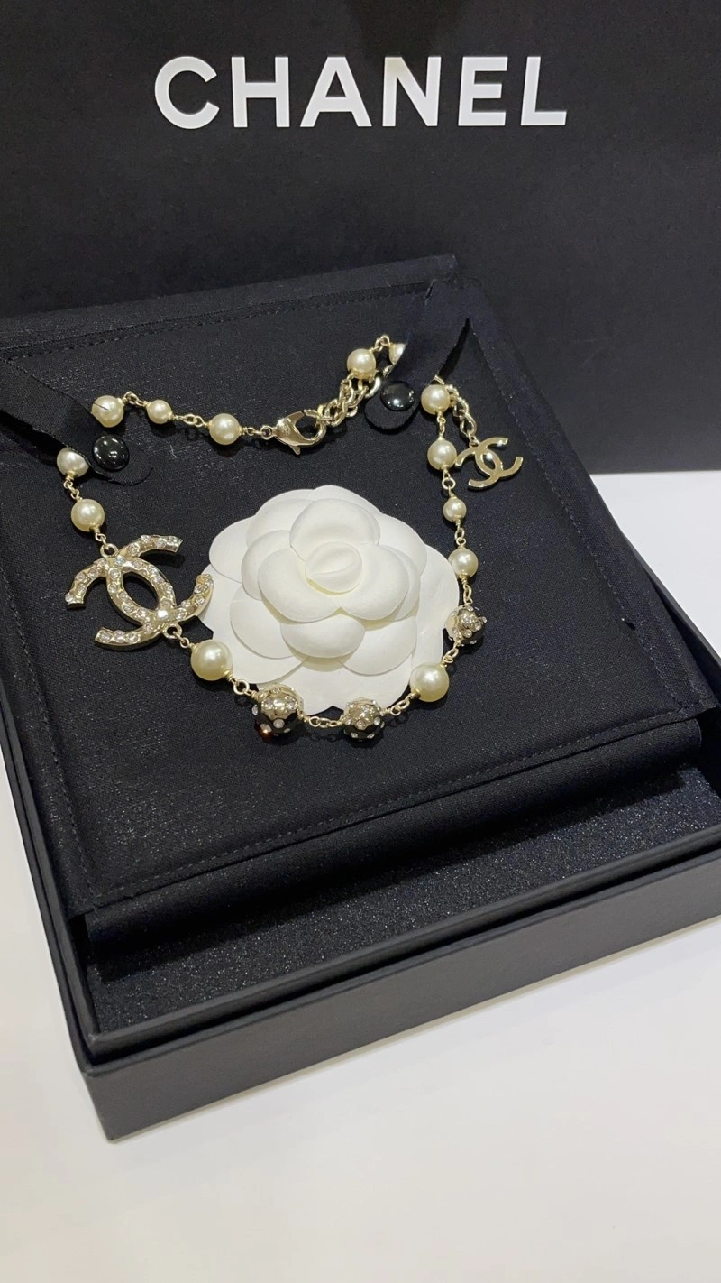 Sporty Chanel Necklaces 218897