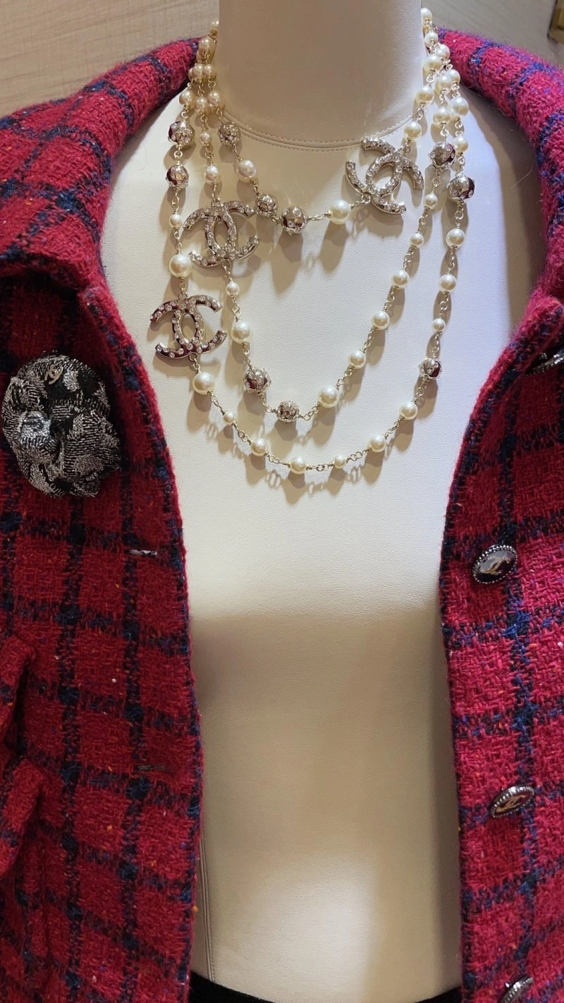 Sporty Chanel Necklaces 218897