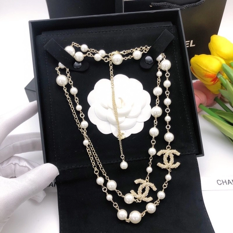 Modern Chanel Necklaces 218928