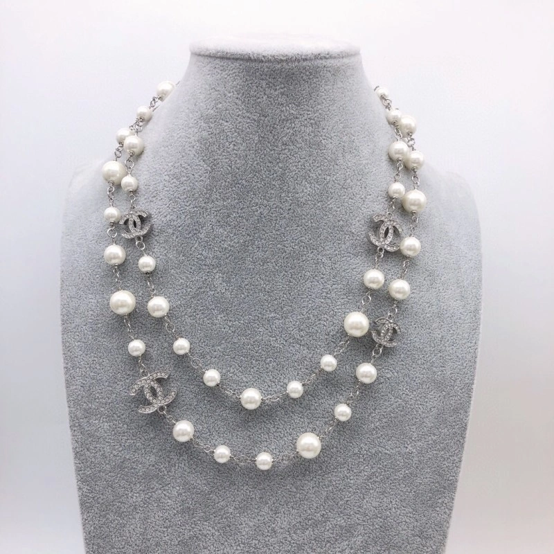 Classic Chanel Necklaces 218882