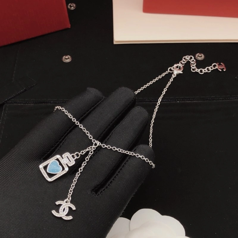 RelaxedFit Chanel Necklaces 218916